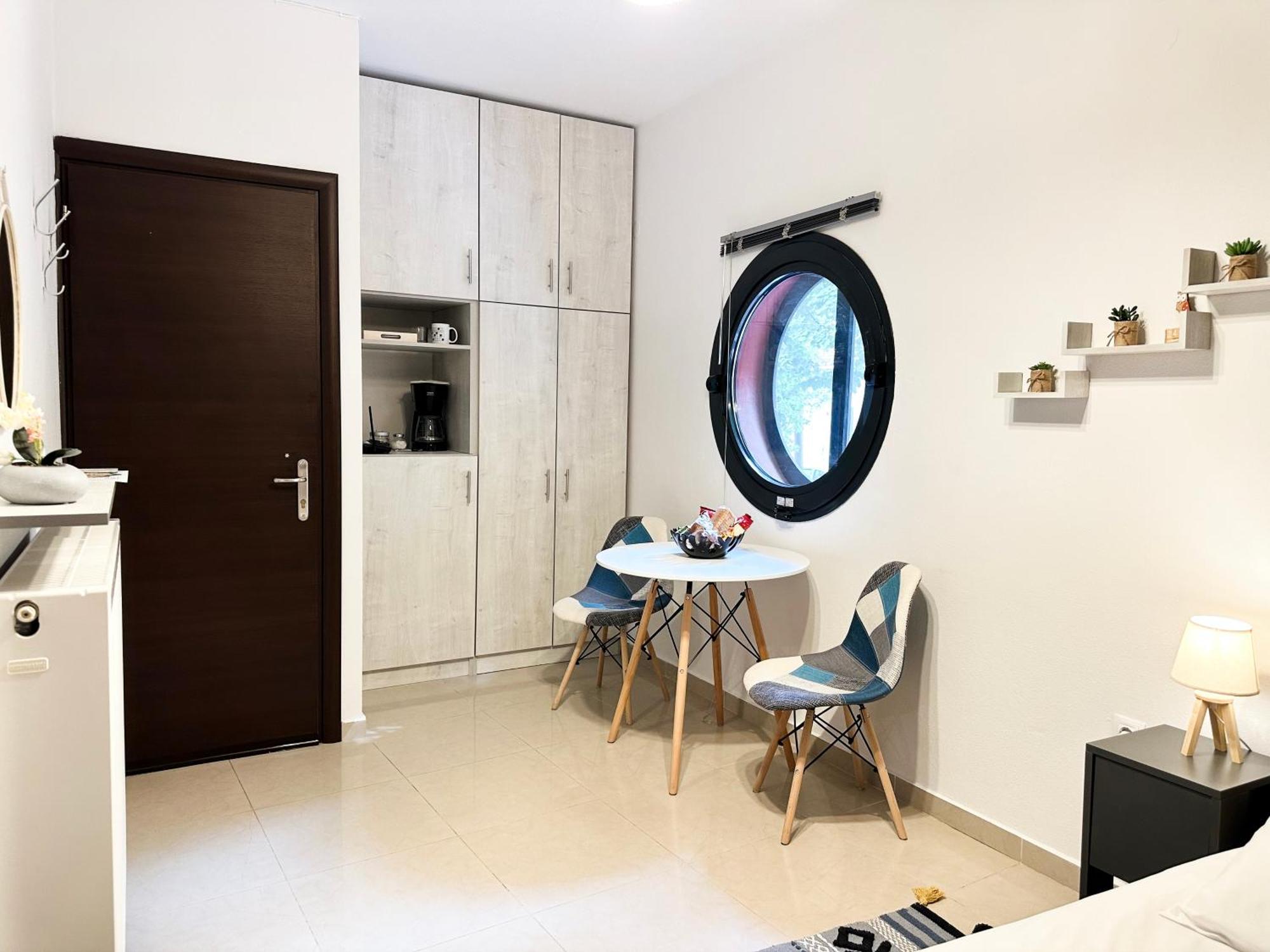 Apartment & Riverfront 1 *
